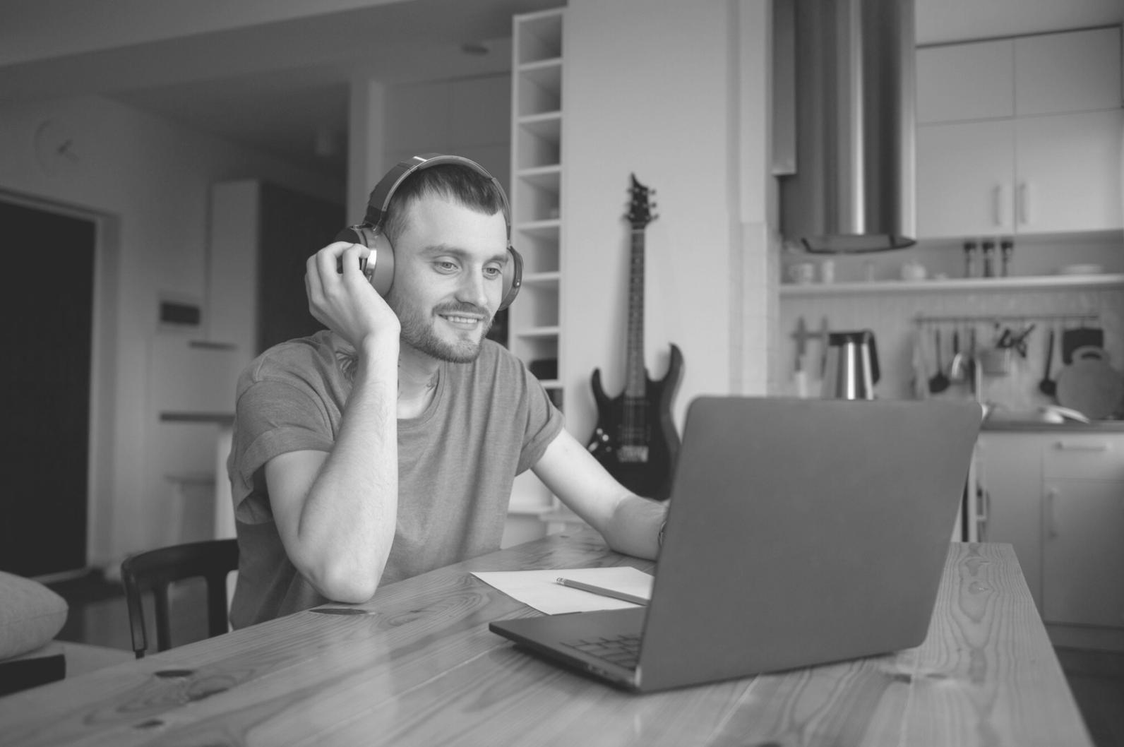 denavixolra Team bei der Budgetberatung